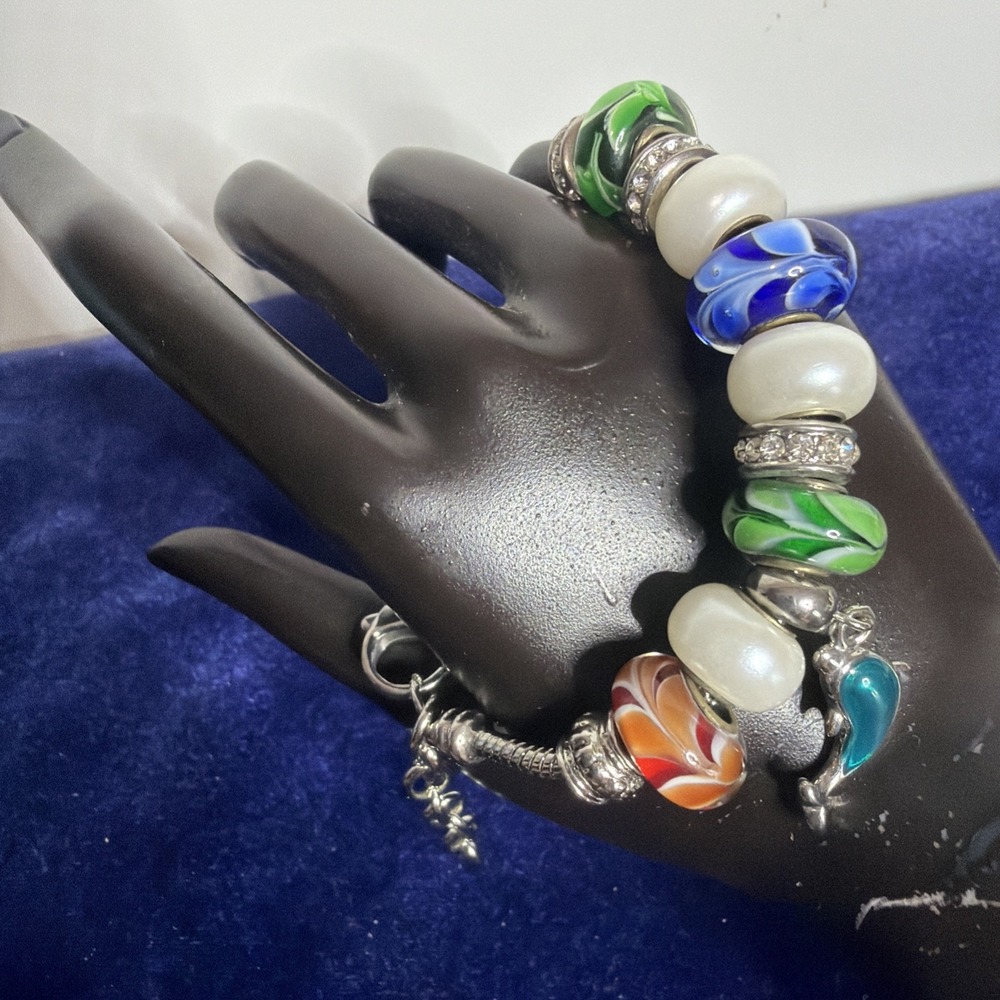 Bella Perlina Green/Silver Charm Bracelet With Ocean Sea Scape Accent